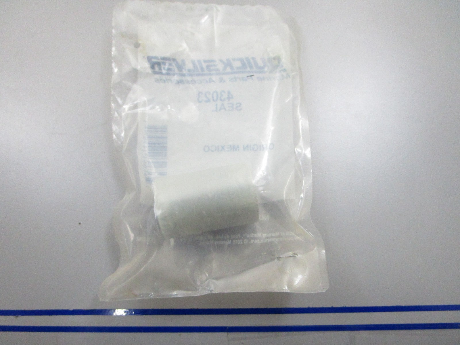 *NEW OEM* 0810 Mercury Quicksilver Seal 43023