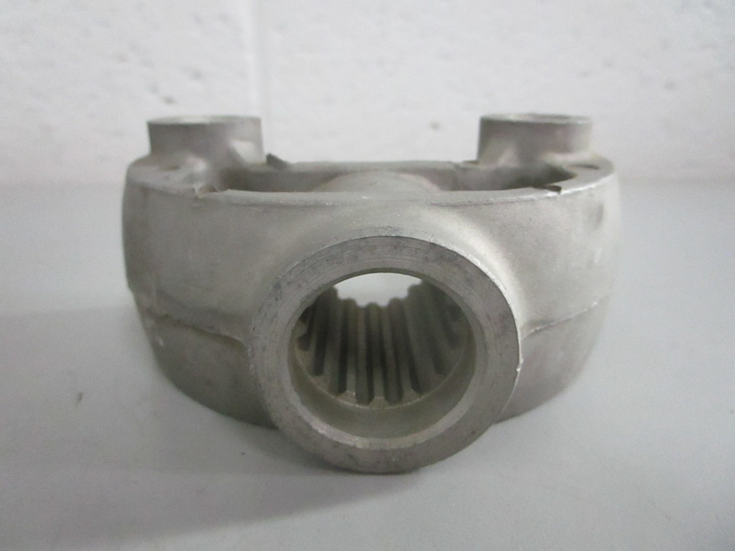 NEW OEM 30462A1 Mercury Quicksilver Yoke 0820