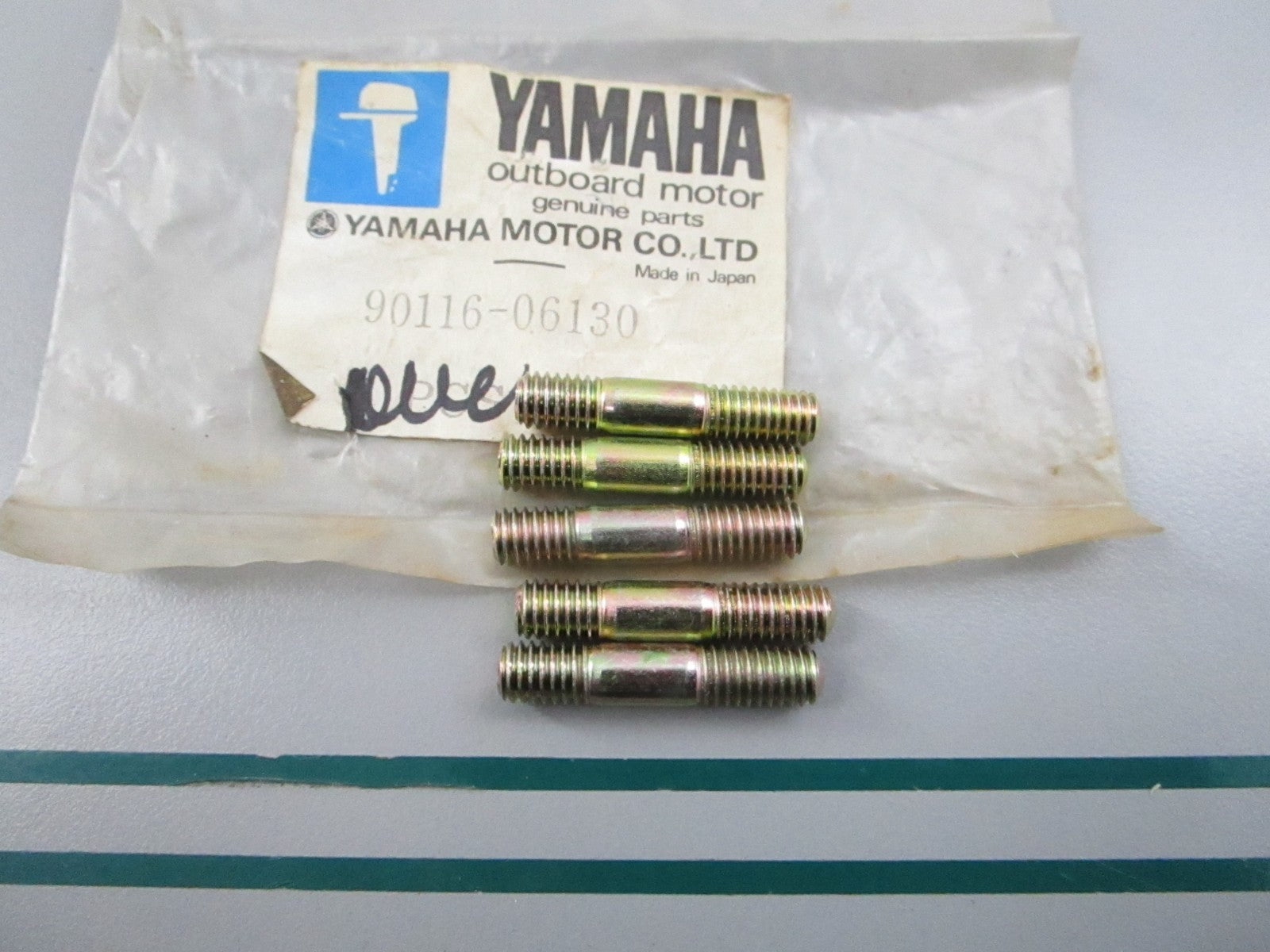 NEW OEM (LOT OF 5) 90116-06130-00 Yamaha Bolt Stud 0810