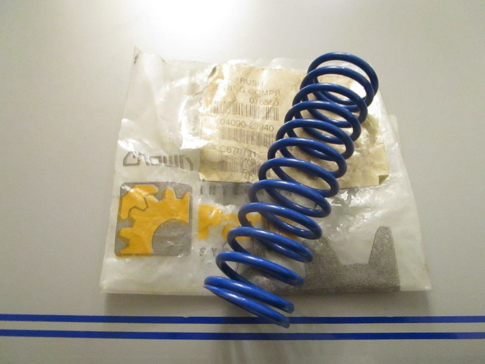 NEW OEM 076550 Crown Spring 0720