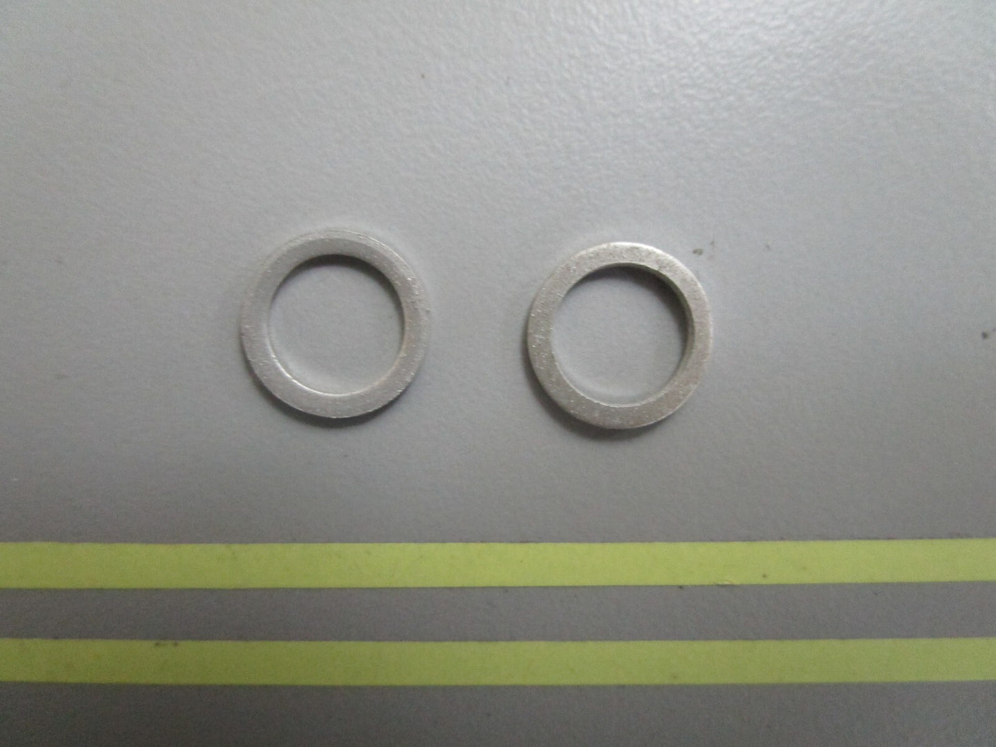 *NEW OEM* (LOT OF 2) 0810 Volvo Penta Gasket 957171