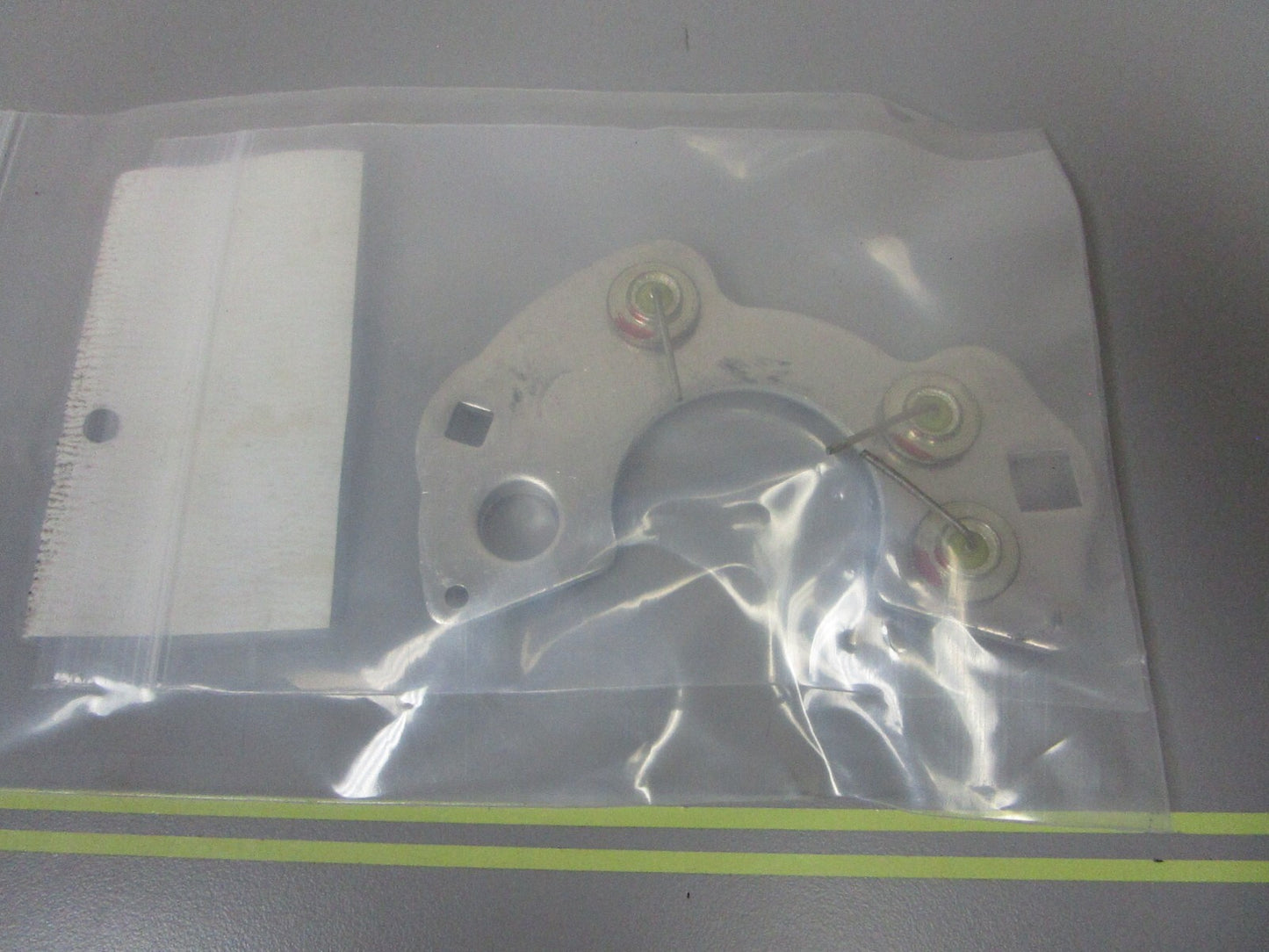 *NEW OEM* 0720 OMC Johnson Evinrude Plate Assembly 383897 0383897