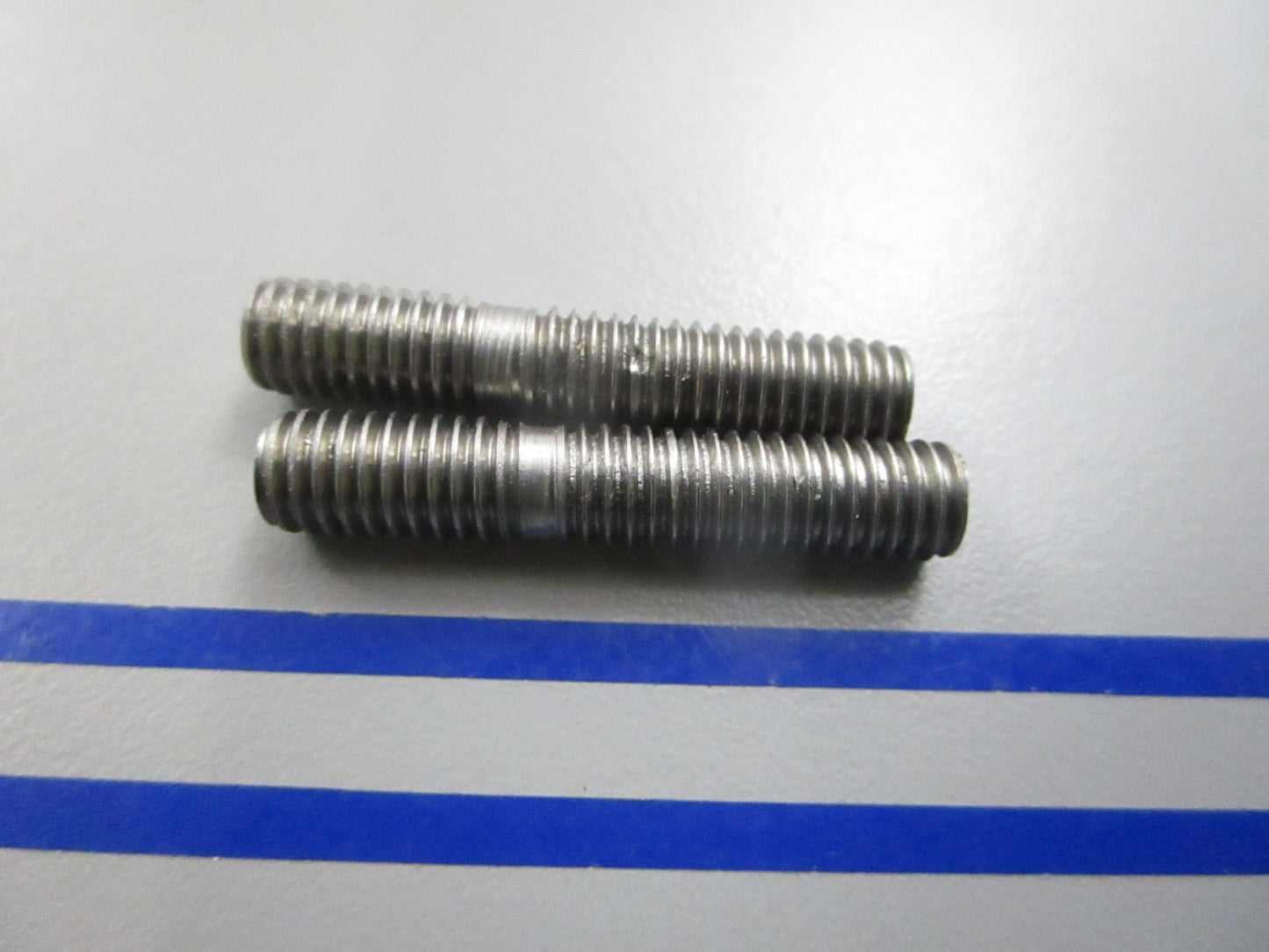 NEW OEM (LOT OF 2) 16-84870M Yamaha Mariner Stud 0810