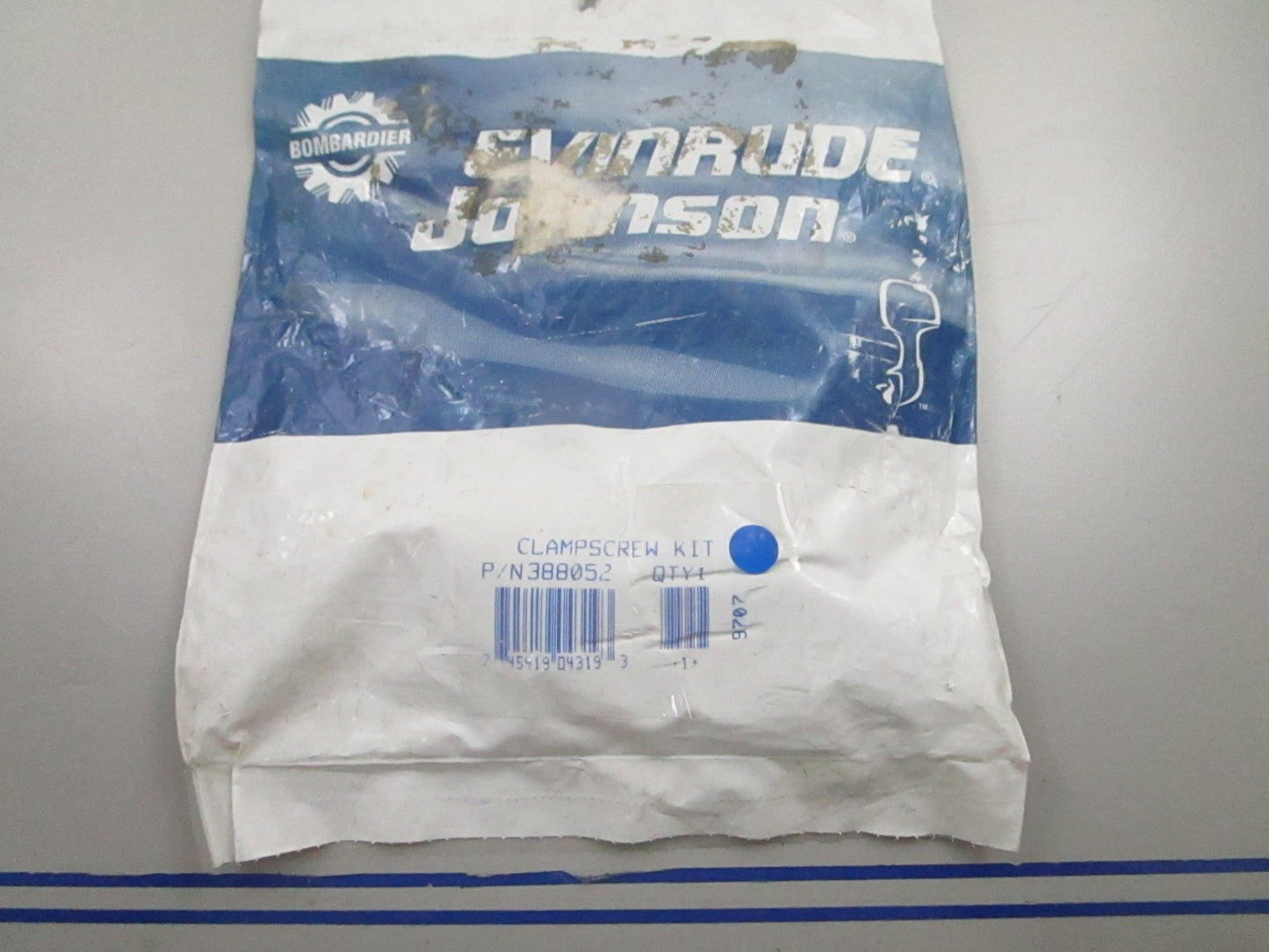 *NEW OEM* 0810 OMC Johnson Evinrude Clamp Screw Kit 388052 0388052