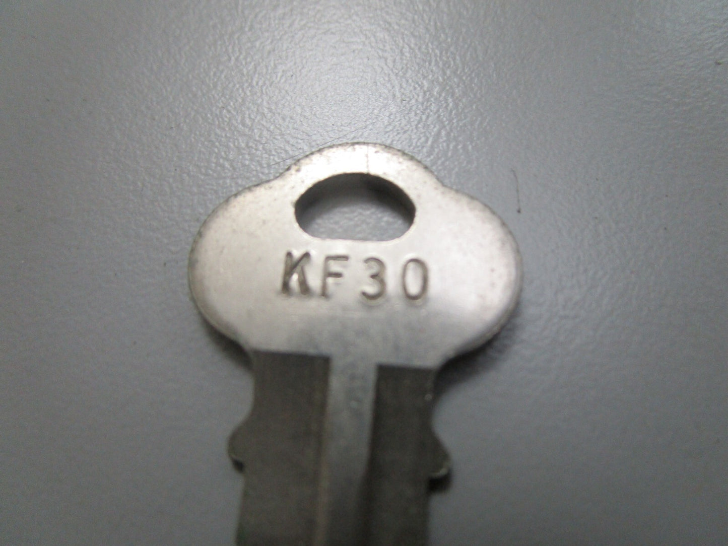 *NEW OEM* 0810 OMC Johnson Evinrude Ignition Key KF30 501545 0501545