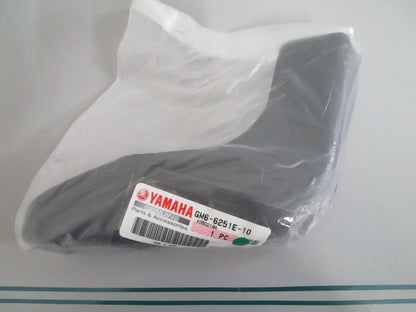 Yamaha GM6-6251E-10-00 Gunwale Stern 2 SuperJet SJ700 PWC Black NEW OEM 0820