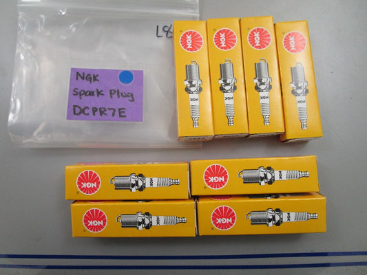 *NEW* (LOT OF 8) 0770 NGK Spark Plug DCPR7E
