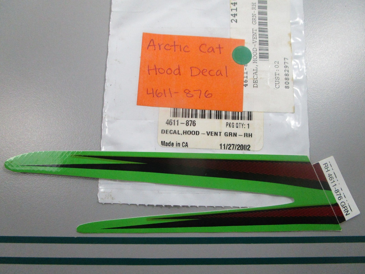 NEW OEM 4611-876  Arctic Cat Hood Decal 0810