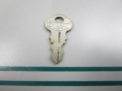 NEW OEM 501572 0501572 OMC Johnson Evinrude KF57 Ignition Key 0810