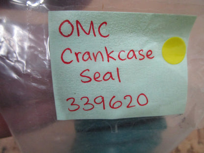 *NEW OEM* 0750 OMC Johnson Evinrude CRANKCASE SEAL 339620 0339620