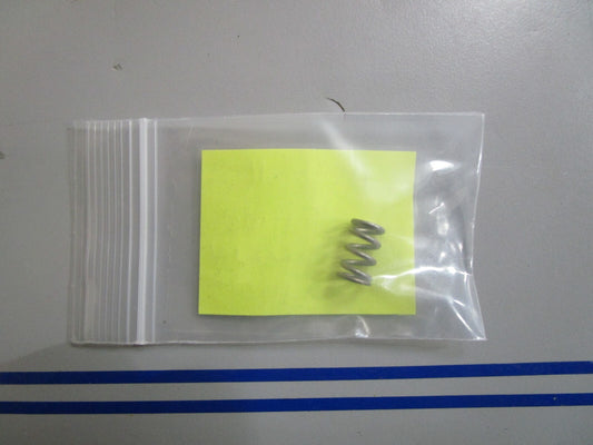 *NEW OEM* 0810 Suzuki Air Screw Spring 13271-93311