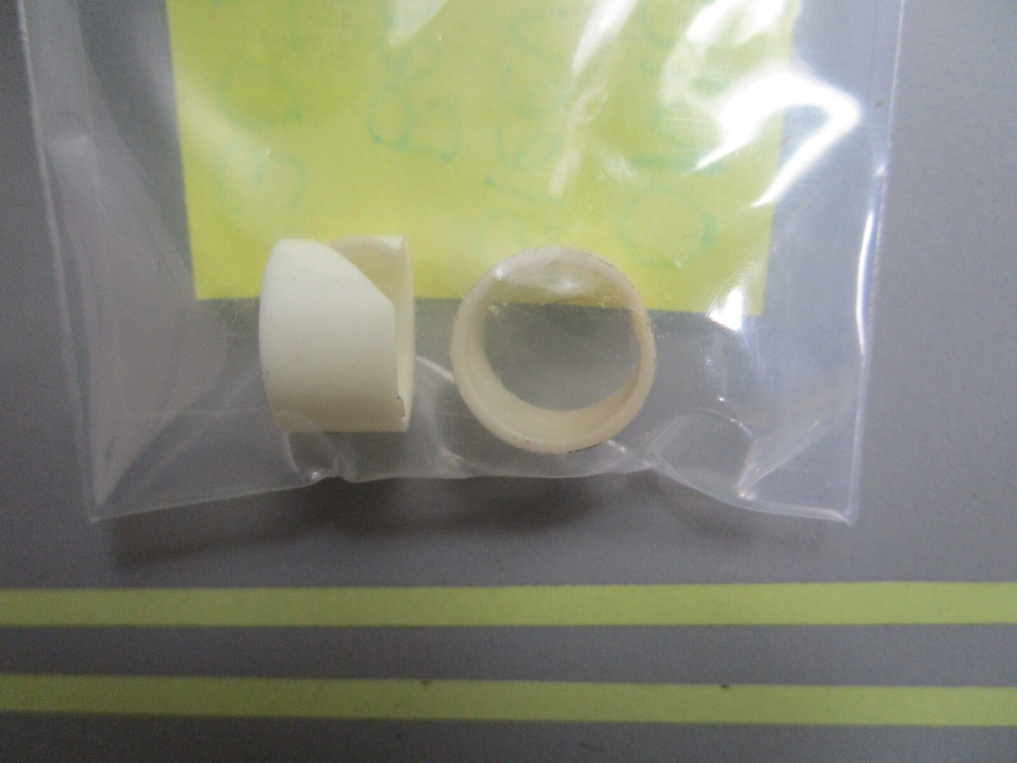 *NEW OEM* (LOT OF 2) 0820 OMC Johnson Evinrude Sleeve Bearing 307451 0307451