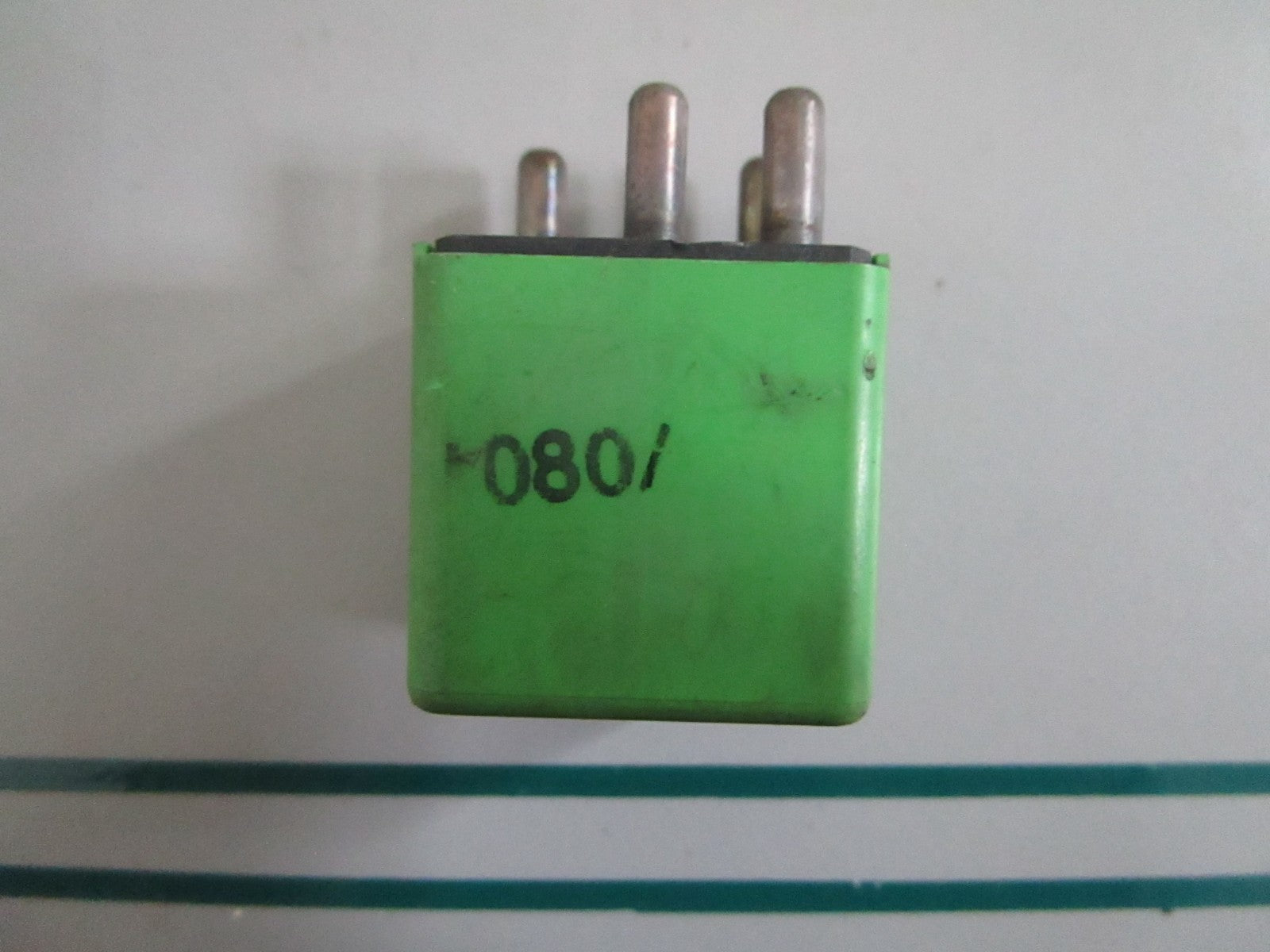 NEW OEM 1268202026 Mercedes-Benz Relay 0820
