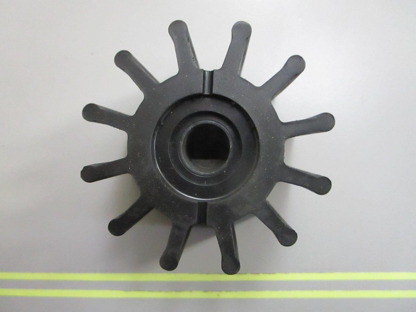 *NEW OEM* 0820 OMC Johnson Evinrude Impeller 3854072 987176