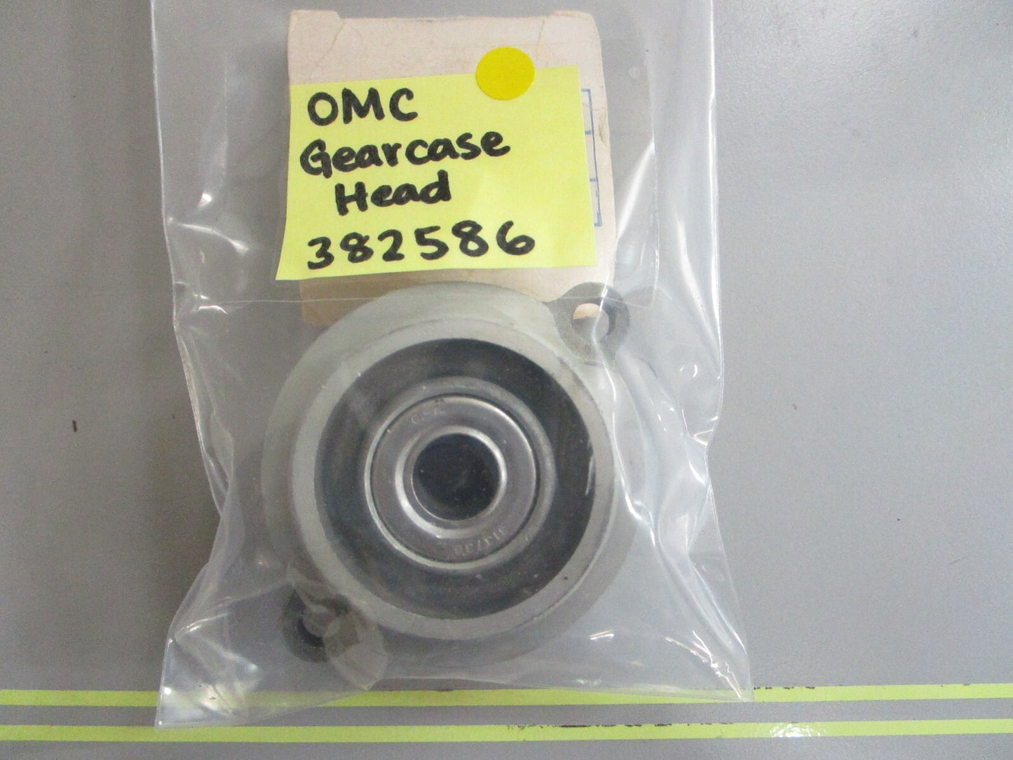 *NEW OEM* 0810 OMC Johnson Evinrude Gearcase Head 382586 0382586