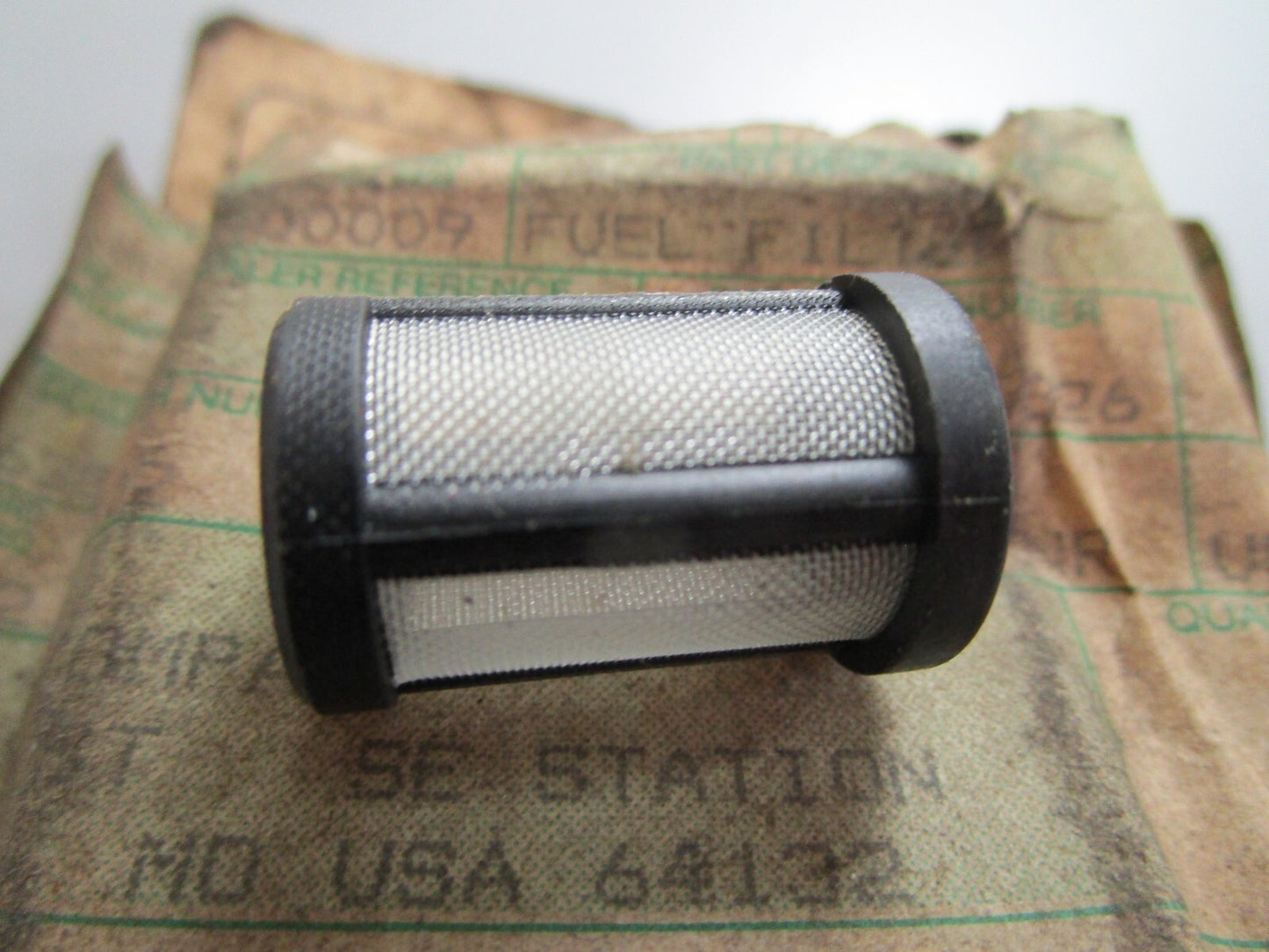 *NEW OEM* 0820 John Deere Fuel Filter R58219