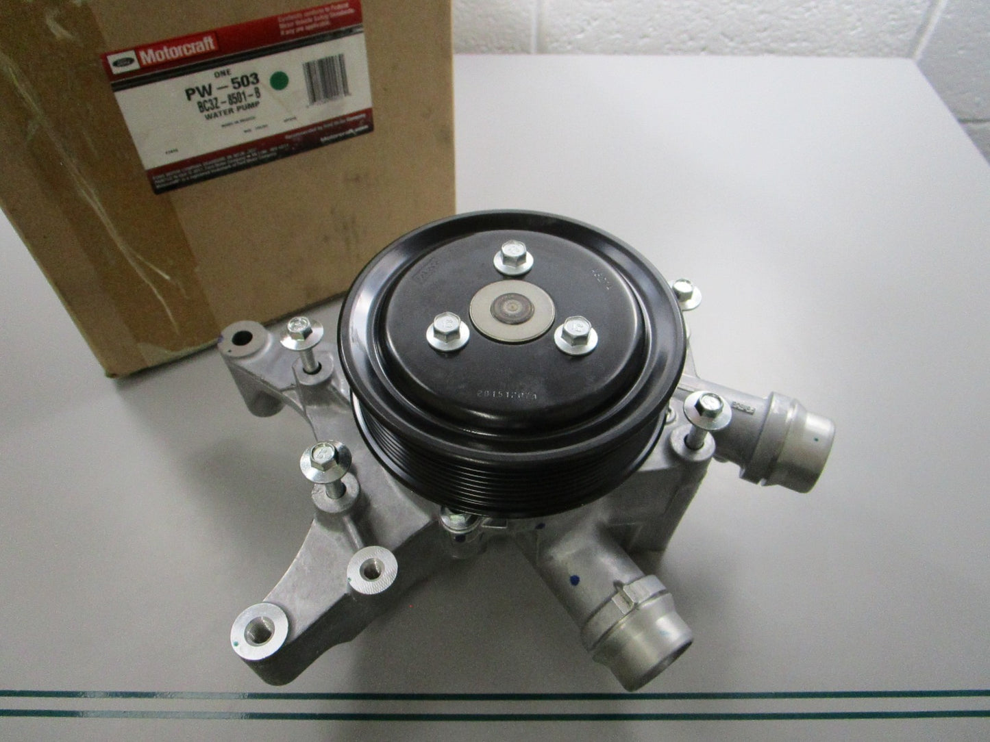 NEW OEM PW-503 BC3Z-8501-B For Motorcraft Water Pump 0820