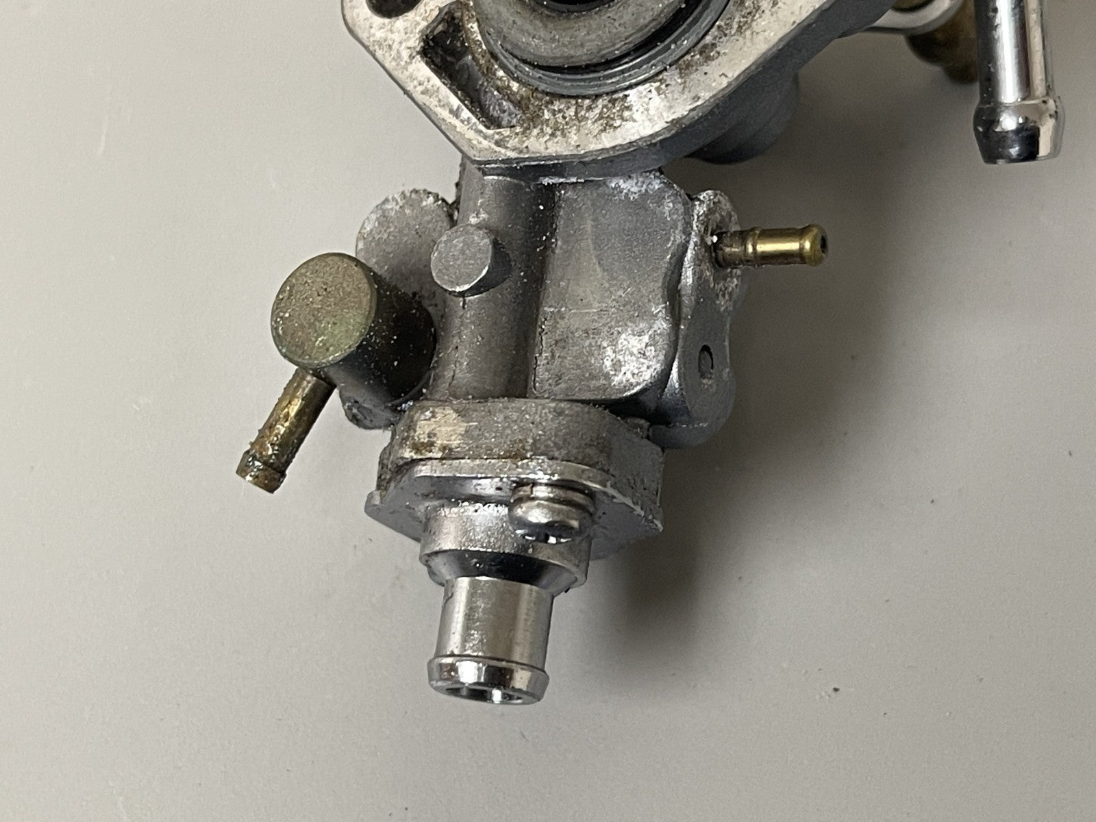 NEW OEM 6J8-13200-01-00 Yamaha Oil Pump 0670
