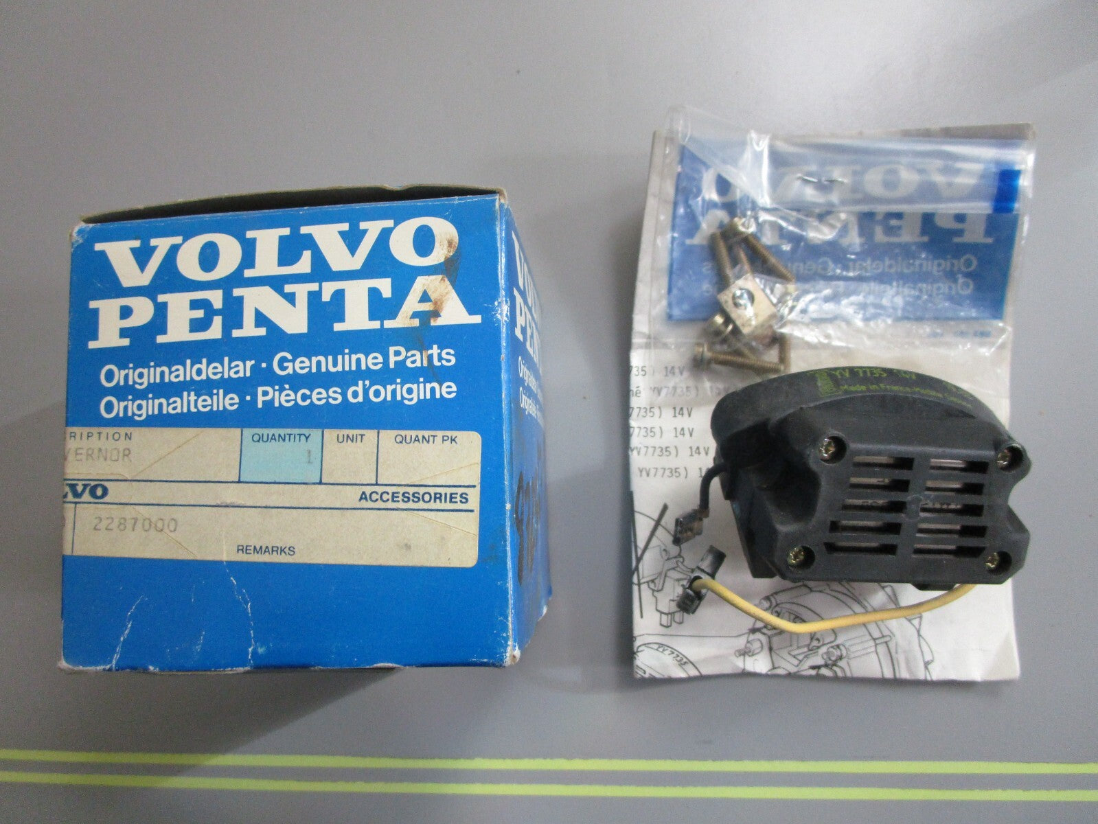 *NEW OEM* 0820 Volvo Penta Regulator 858840