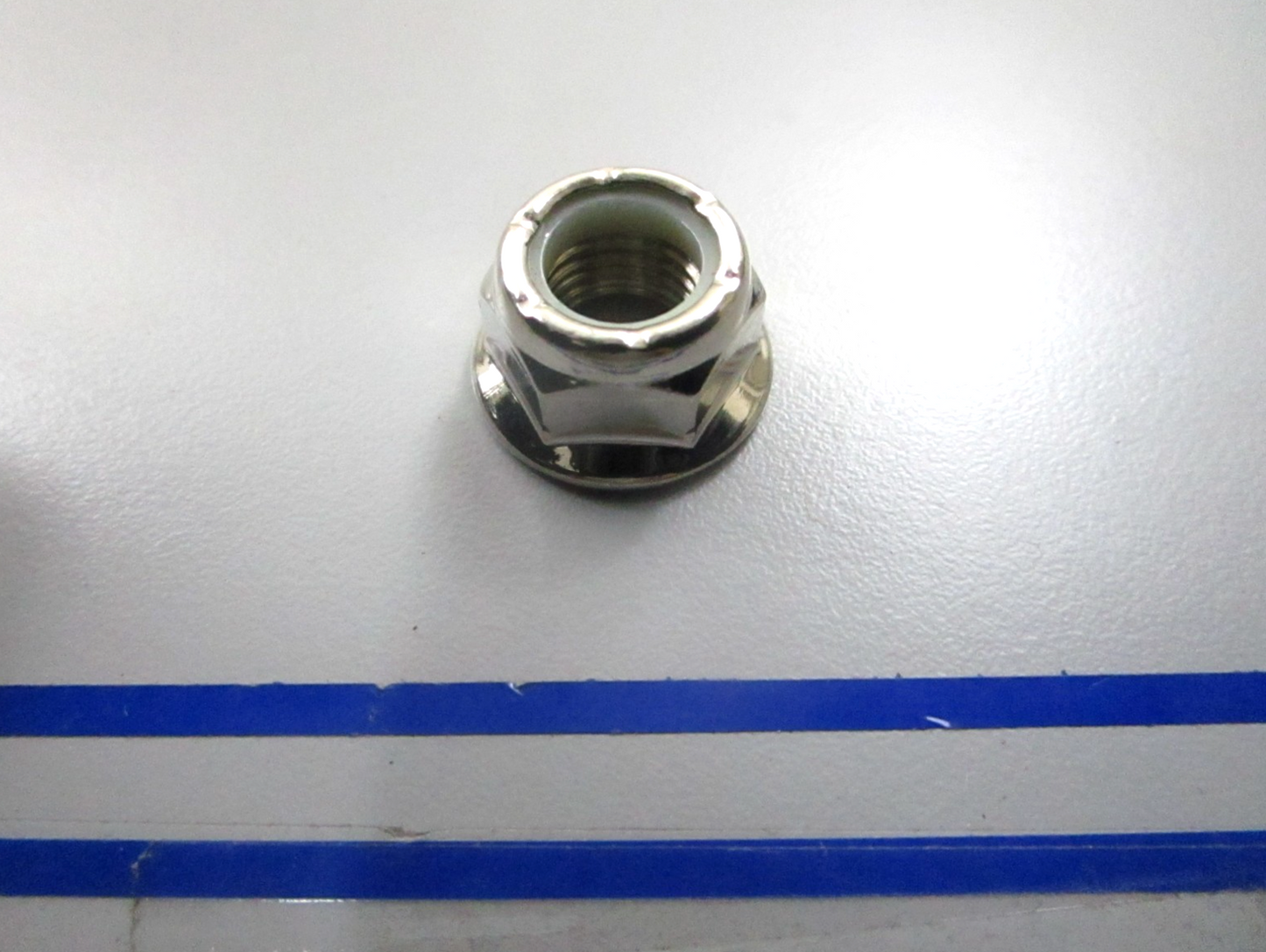 *NEW OEM* 0810 Mercury Quicksilver Nut 11-859135