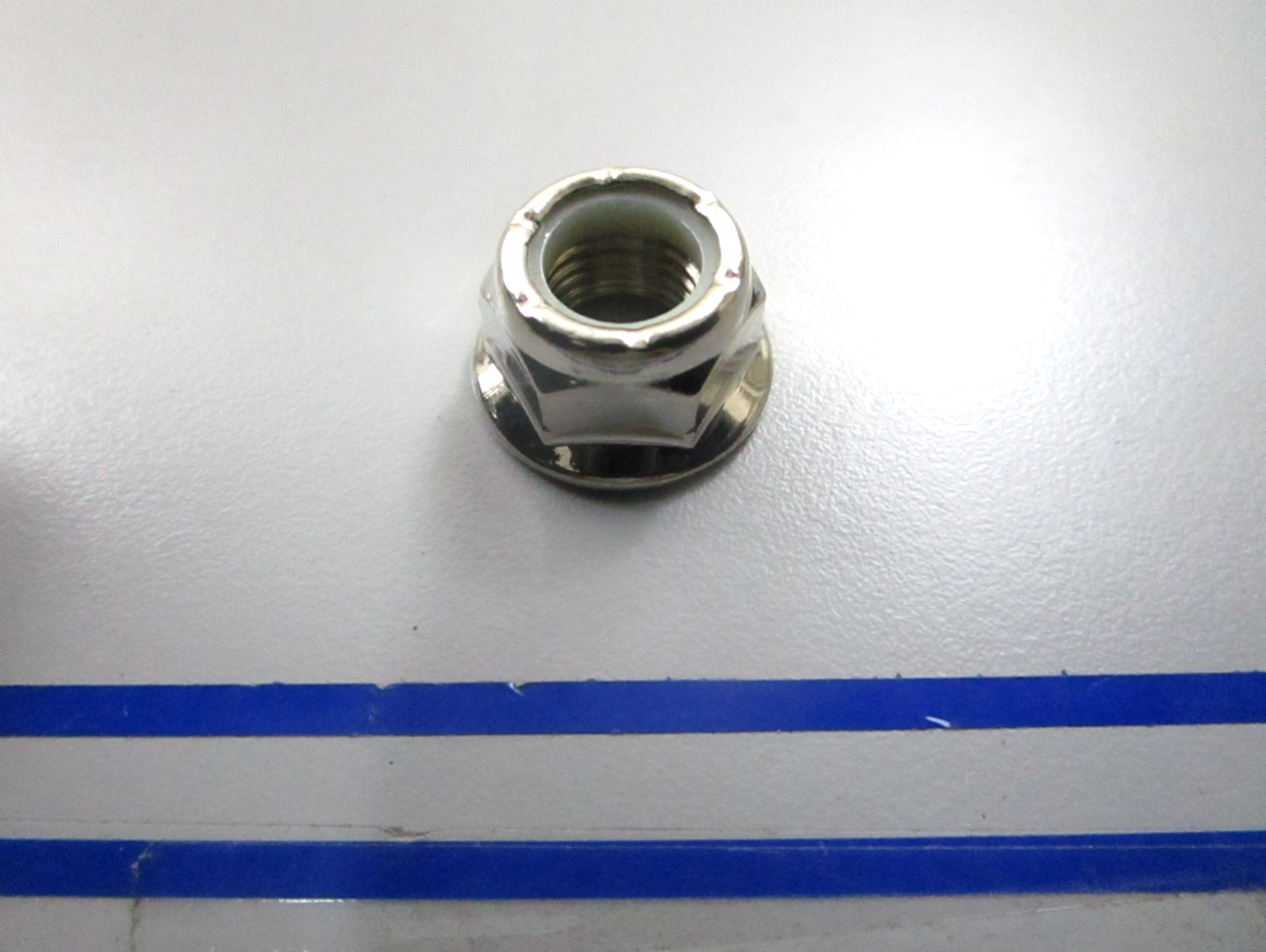 *NEW OEM* 0810 Mercury Quicksilver Nut 11-859135