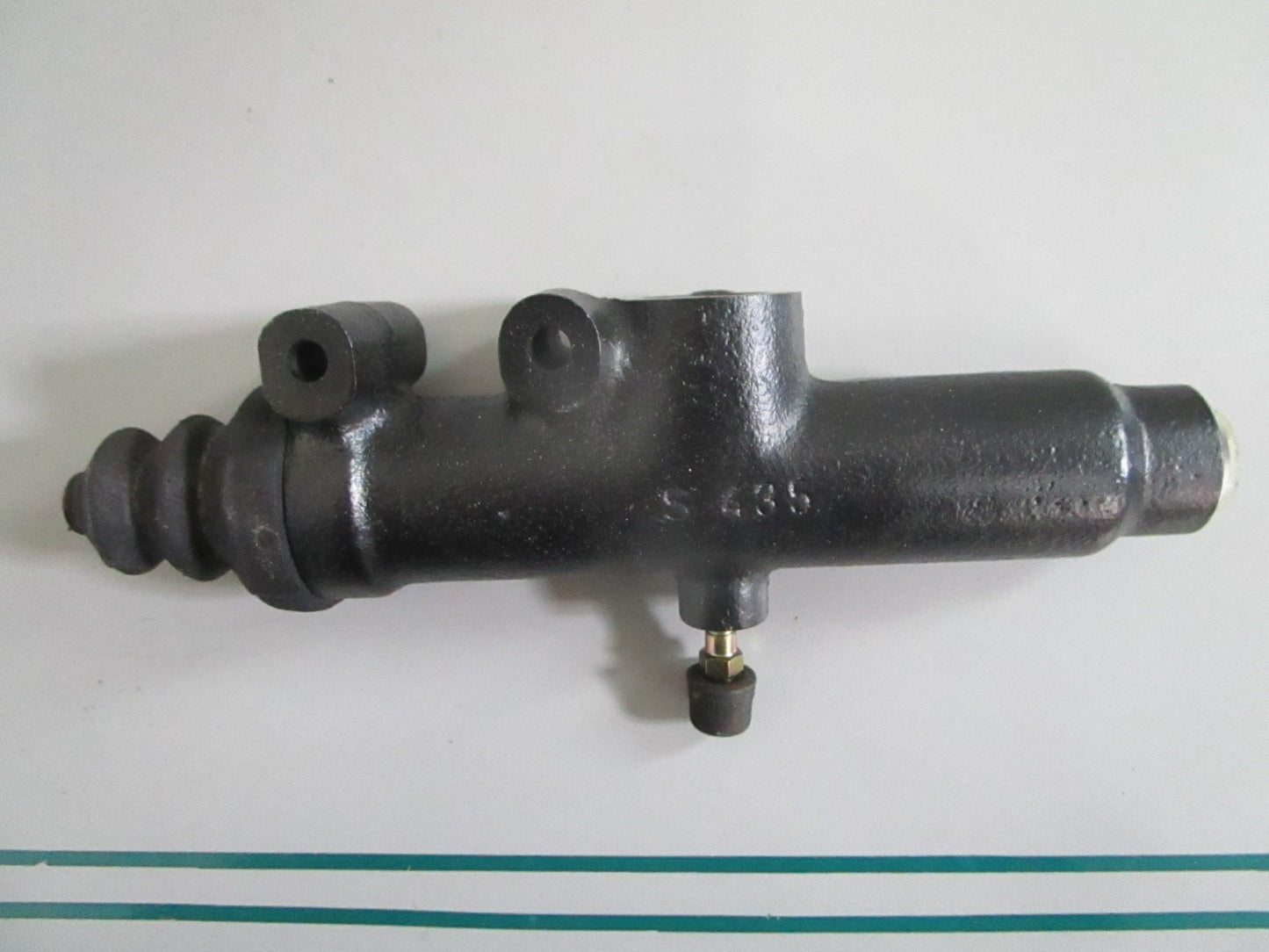 NEW OEM 0002952406 Mercedes-Benz Master Cylinder 0820