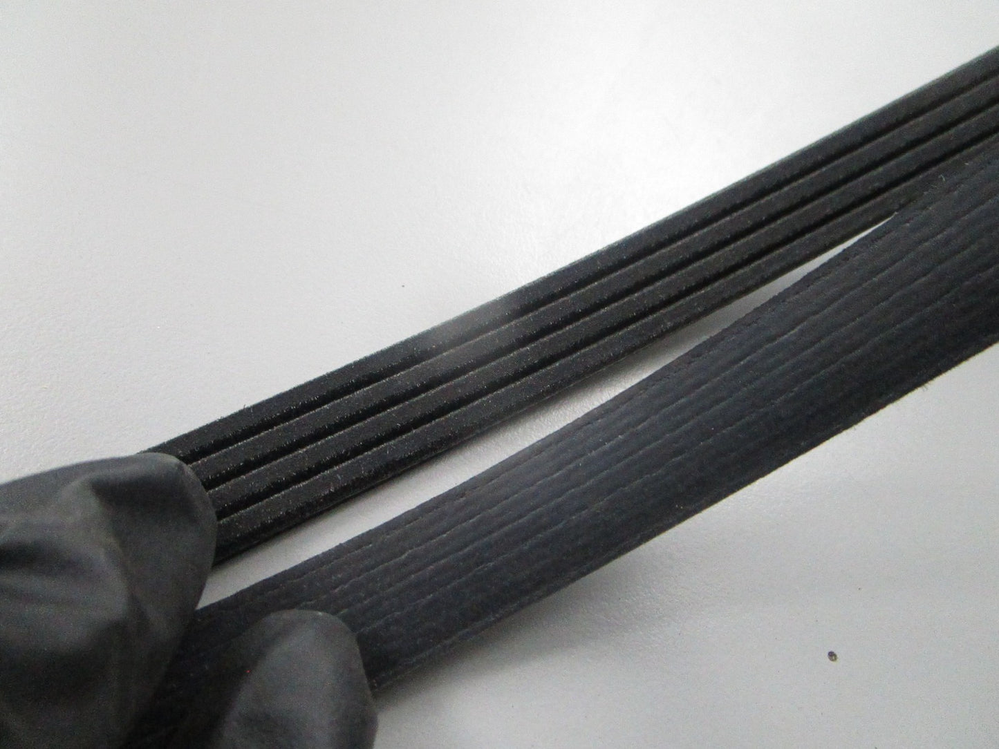 NEW K040338 Gates Micro-V Serpentine Belt 0810