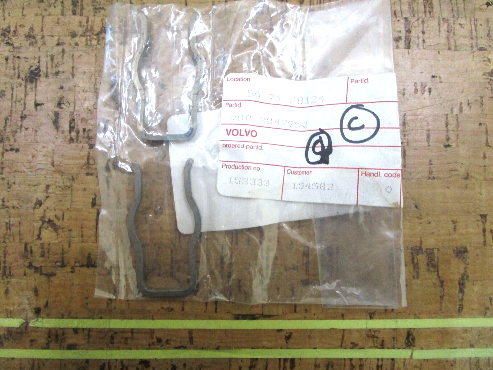 *NEW OEM* (LOT OF 2) 0750 Volvo Penta LOCK SPRING 3847950
