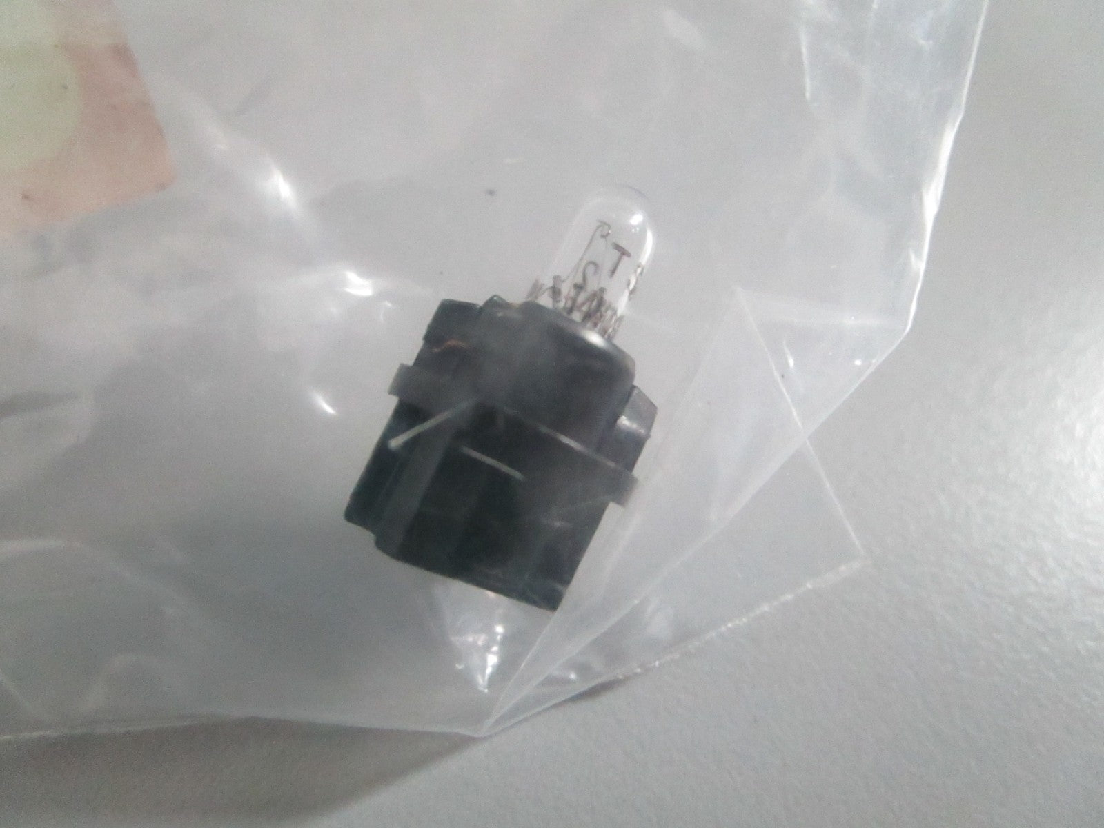 NEW OEM 35505-SCV-A01 Honda Bulb 0820