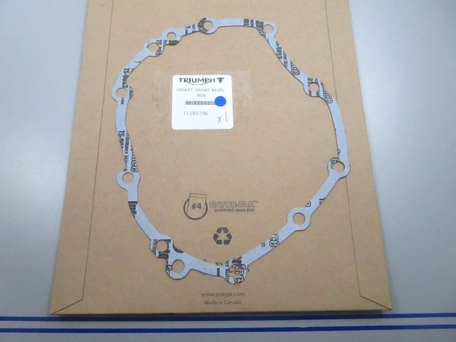 *NEW OEM* 0810 Triumph Front Bevel Box Gasket T1181296