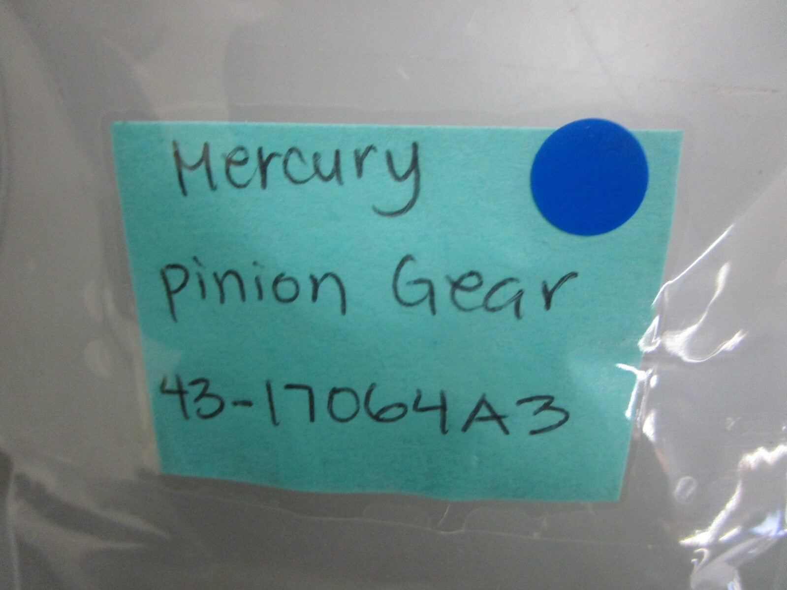 *NEW OEM* 0820 Mercury Quicksilver Pinion Gear 43-17064A3