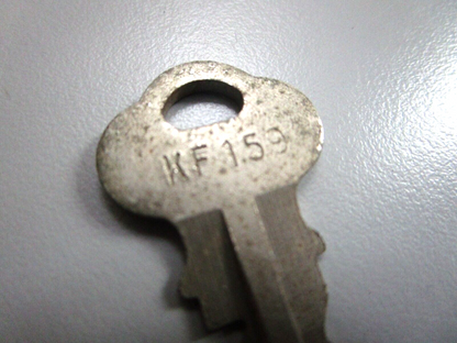 *NEW OEM* 0750 OMC Johnson Evinrude IGNITION KEY (KF159)  501674 0501674