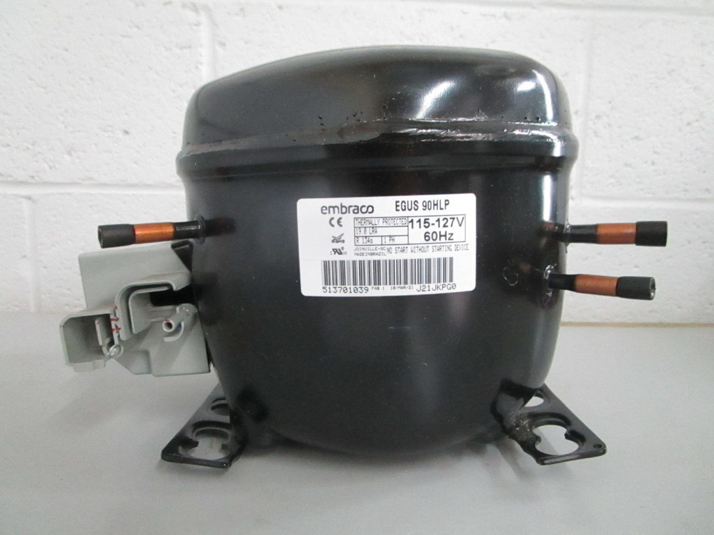 *NEW OEM* 0820 Electrolux Compressor Kit 5304475102
