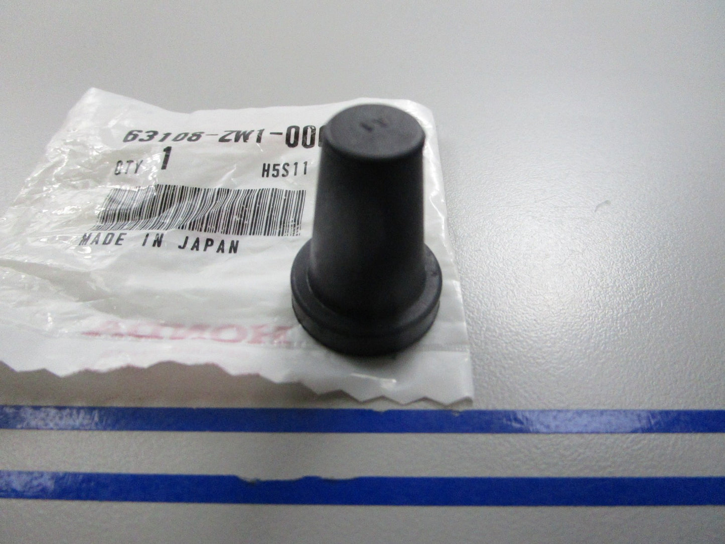 *NEW OEM* 0810 Honda Hook Damper 63108-ZW1-000