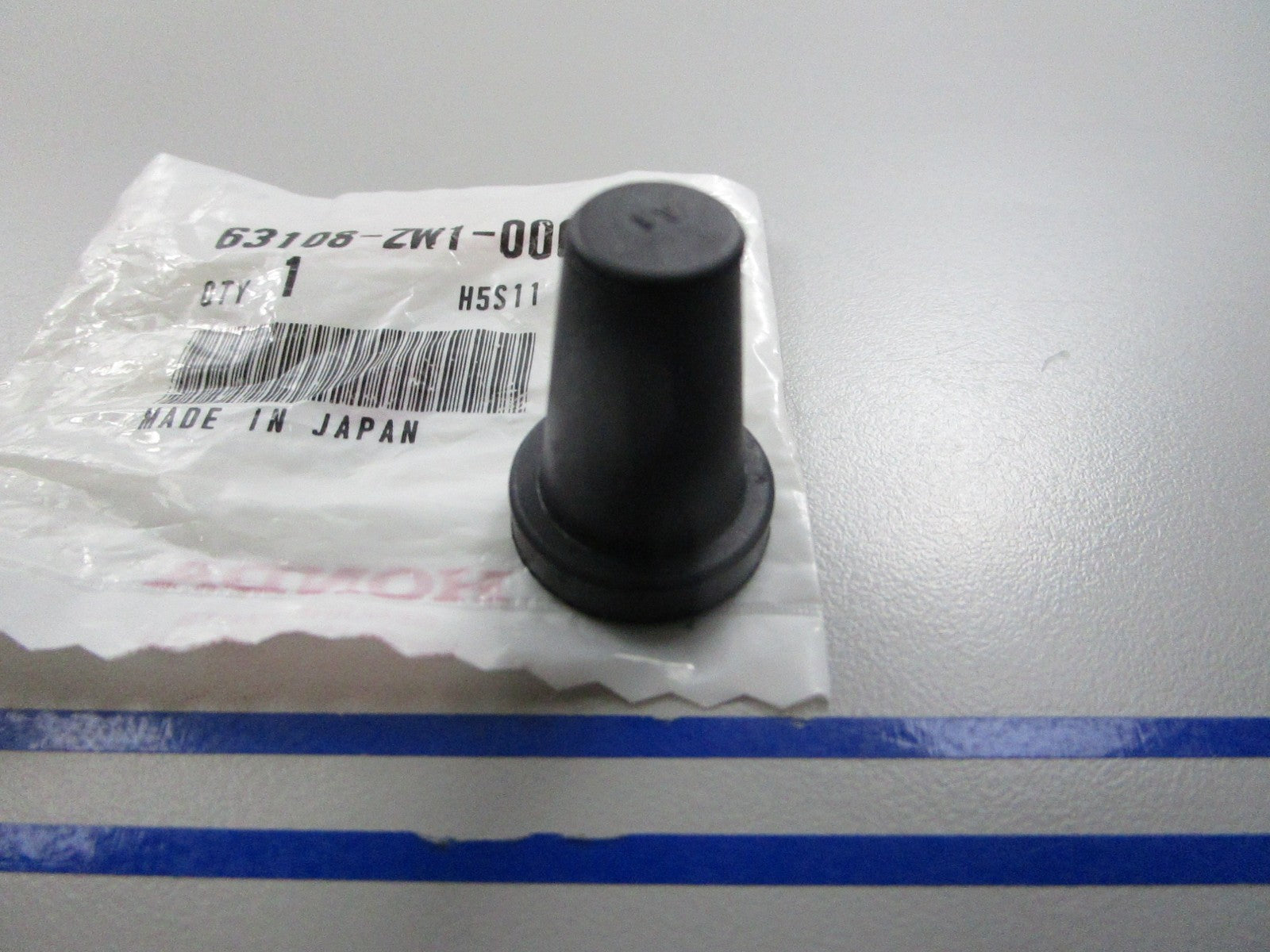 *NEW OEM* 0810 Honda Hook Damper 63108-ZW1-000