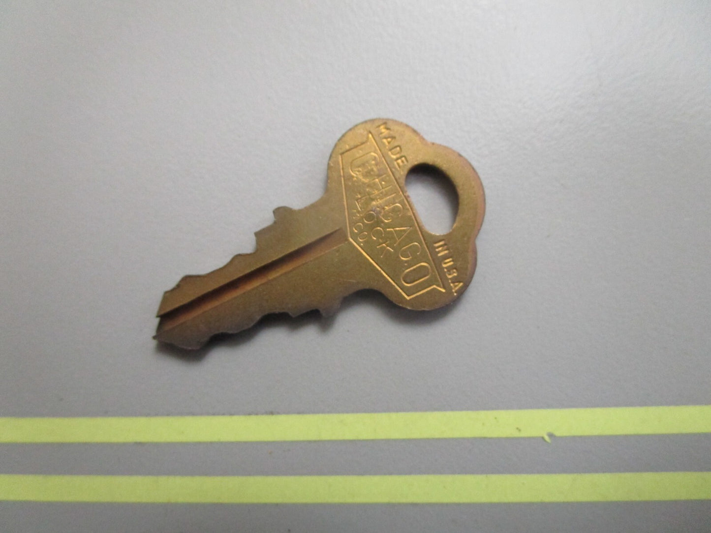 *NEW OEM* 0810 OMC Johnson Evinrude Ignition Key KF45 501550 0501550