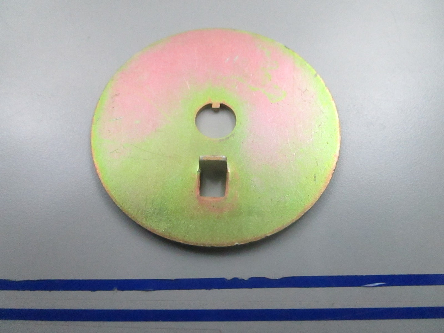 *NEW OEM* 0810 Mercury Quicksilver Retainer 20155