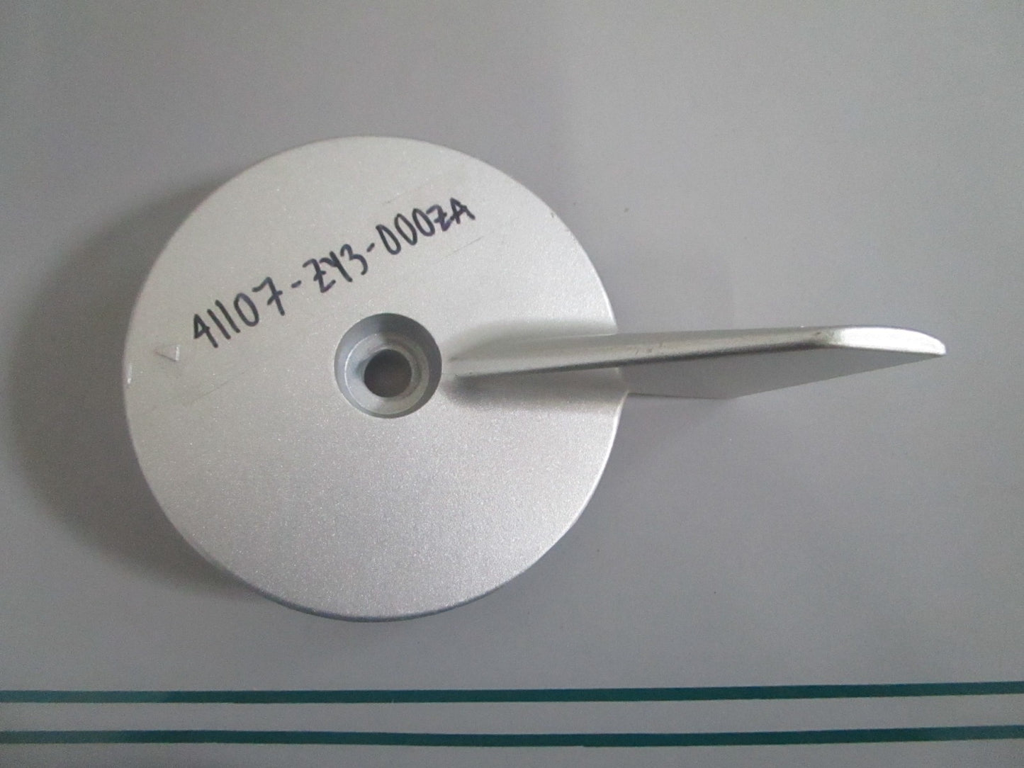 NEW OEM 41107-ZY3-000ZA Honda Anode 0820
