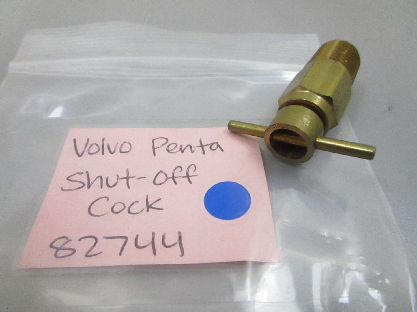 *NEW OEM* 0810 Volvo Penta Shut-Off Lock 82744