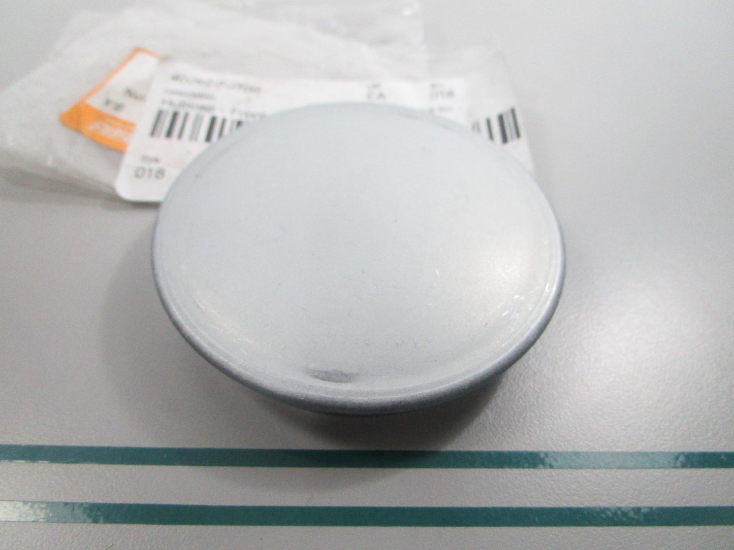 NEW OEM 40292-FJ100 UniCarriers Hub Cap 0810