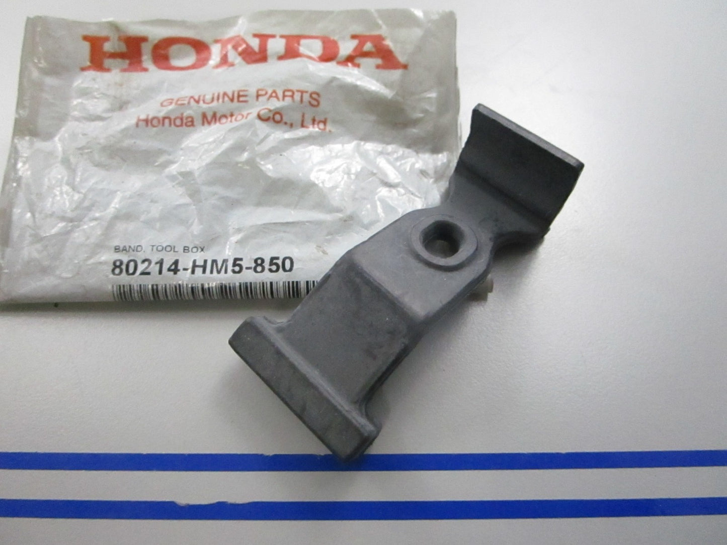 *NEW OEM* 0810 Honda Tool Box Band 80214-HM5-850
