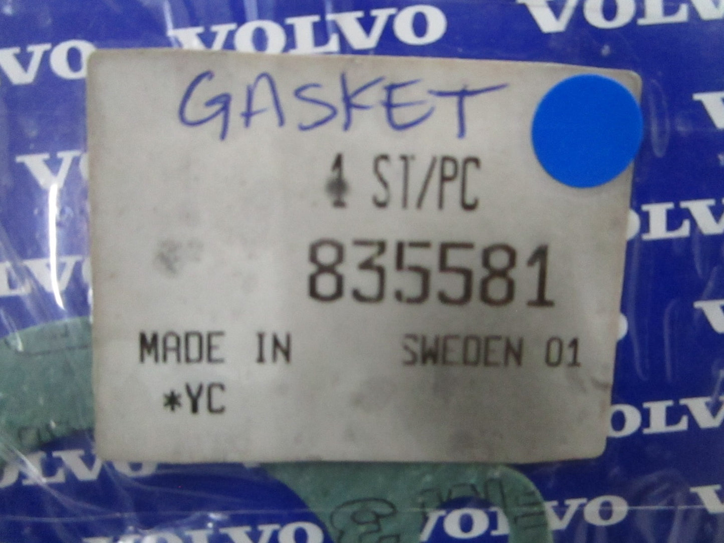 *NEW OEM* 0810 Volvo Penta Gasket 835581