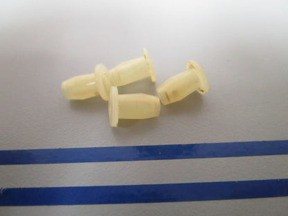 NEW OEM (LOT OF 4) 306180 0306180 OMC Johnson Evinrude Retainer Bushing 0810