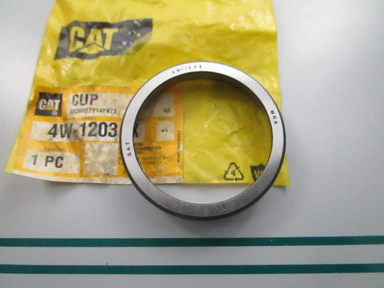 NEW OEM 4W-1203 CAT Roller Bearing Cup 0810