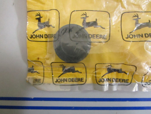 *NEW OEM* 0820 John Deere Seal AH79749