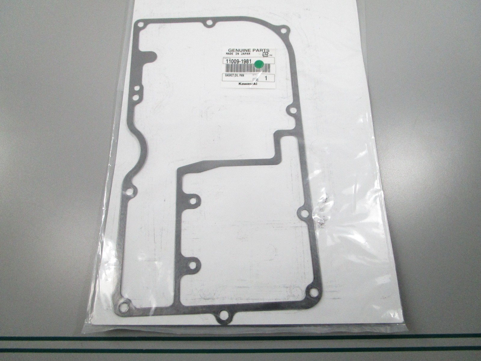 NEW OEM 11009-1981 Kawasaki Oil Pan Gasket 0810