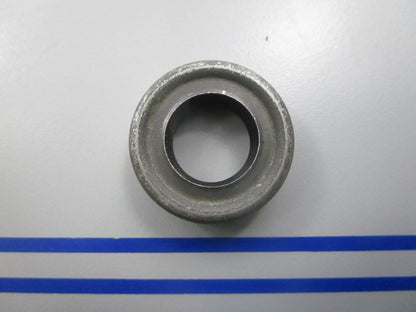 NEW OEM 313284 0313284 OMC Johnson Evinrude Oil Seal 0810