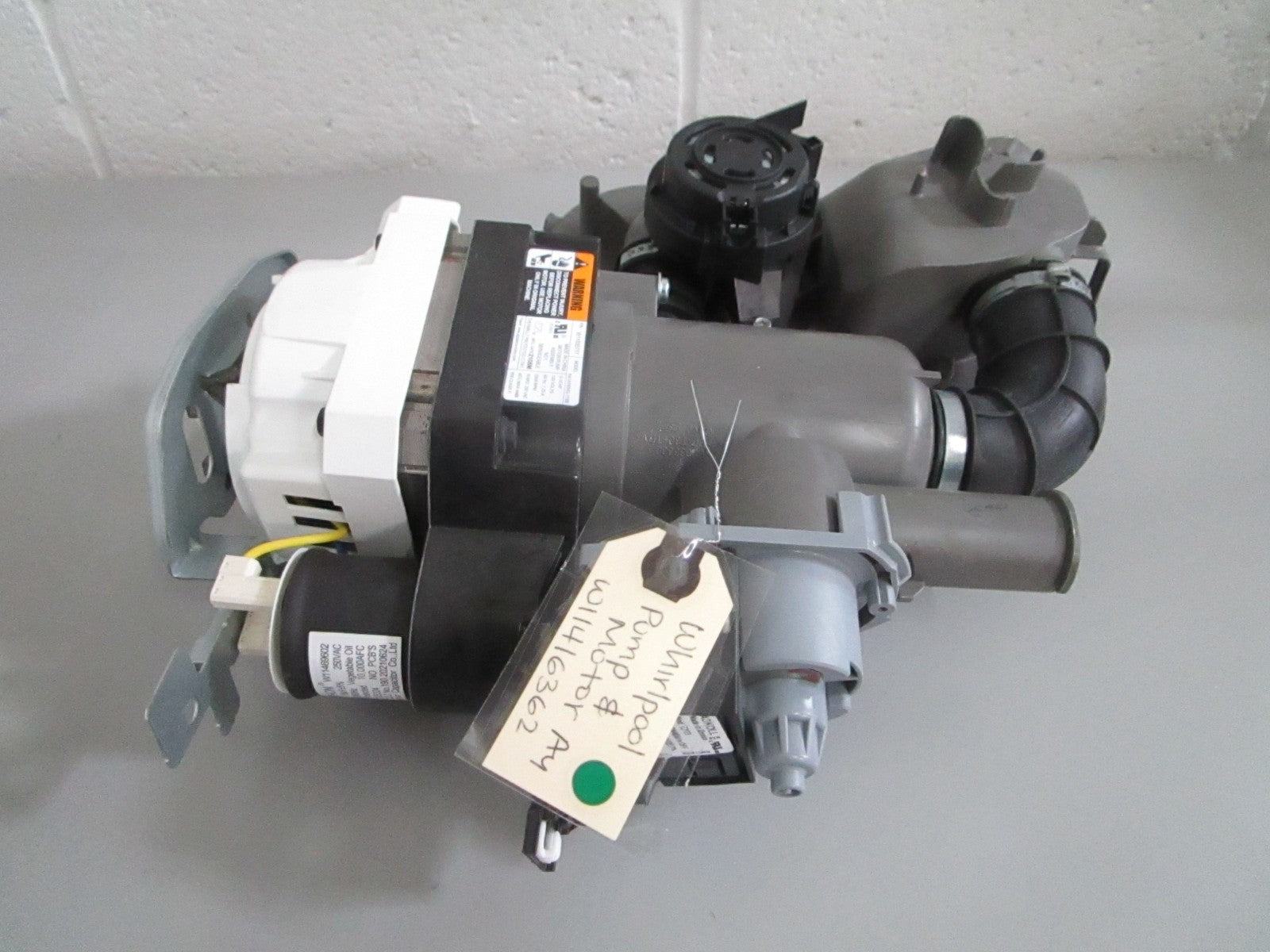 Whirlpool W11416362 Dishwasher Pump Motor Assy OEM NOS Replaces W11345228 0820