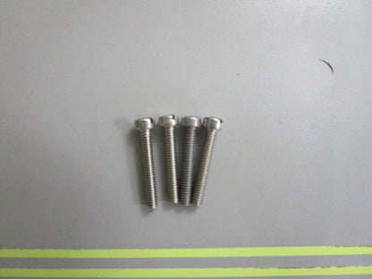*NEW OEM* (LOT OF 4) 0810 OMC Johnson Evinrude Screw 302508 0302508