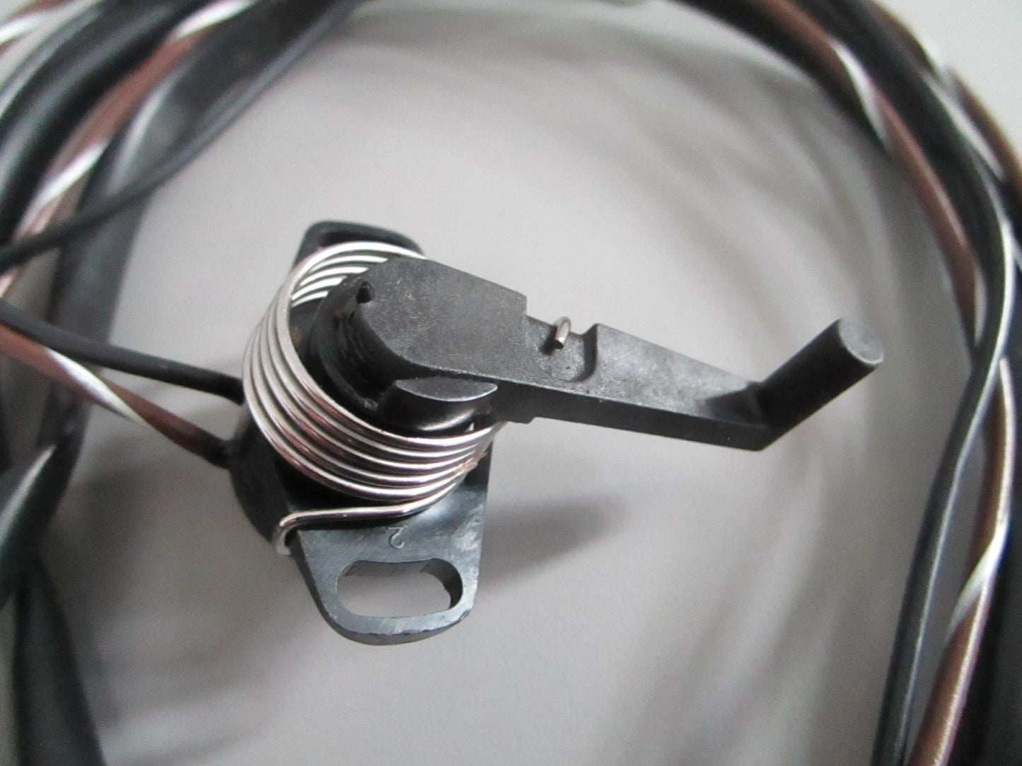 NEW OEM 822573A12 Mercury Quicksilver Trim Sender Unit 0820